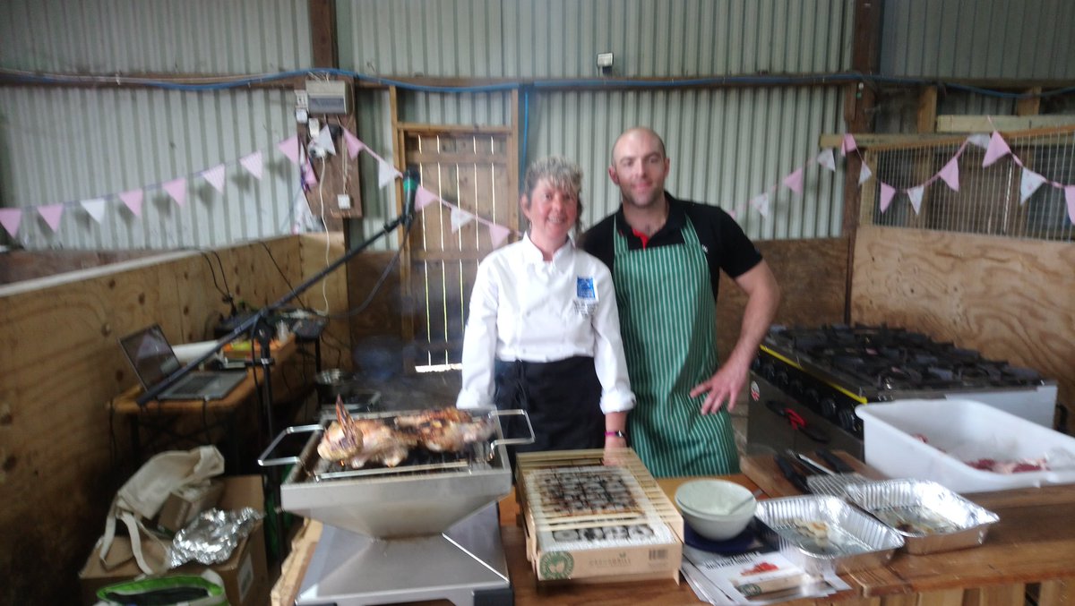 Sue_Stoneman's tweet photo. Lots going on today #local #Devon @ullacombefarm great butchery demo by @CoxLaflin #bbq @thuros_UK @CasusGrillUK https://t.co/hfYJusOoEI