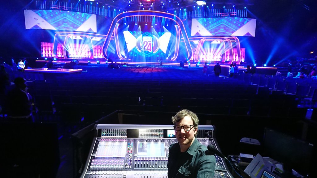 theworkingdog84's tweet photo. #Sama24 done and dusted. What a production team. Thanks to everyone evolved who helped make this a big success. Sound design by @theworkingdog84 Lighting design by #hauserlightingdesign Set design by #stand66 https://t.co/ODQV3yYP6k