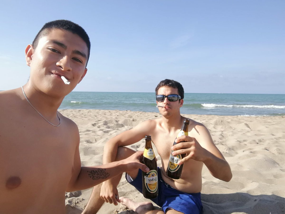 TGR4K8's tweet photo. Si es que se juntan el hambre con las ganas de comer...
Y con darles 👉👈, ya ellos... 💪💪
Chin!Chin! Mah Bro! https://t.co/X4PNEKjxAN