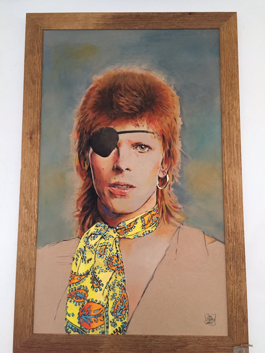 la_stardust's tweet photo. Pour la première fois, La Galerie expose de la peinture et du dessin ⚡️ https://t.co/oIjb0Fl6lH