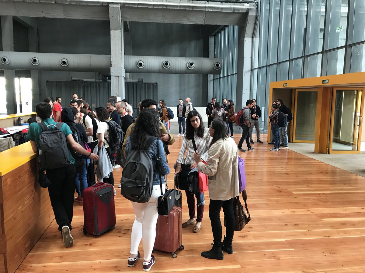 quierodata's tweet photo. Empecemos!! #callofdata2018 @RLadiesMAD @datatons  Dia del hackaton! https://t.co/7E7RjRLN0P
