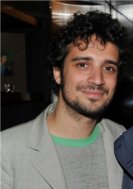  Happy belated birthday to Fabrizio Moretti, 38 yesterday         