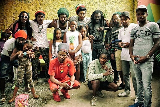 1nessRecords's tweet photo. #Repost @ibamahr
• • •
Cherish your human connections .... your relationship with family #FamilyNotFriend out yah .. #GetUpAndShow 📸: @benjaminzecher https://t.co/YysPYtJtxk https://t.co/TWlBX8xBAK