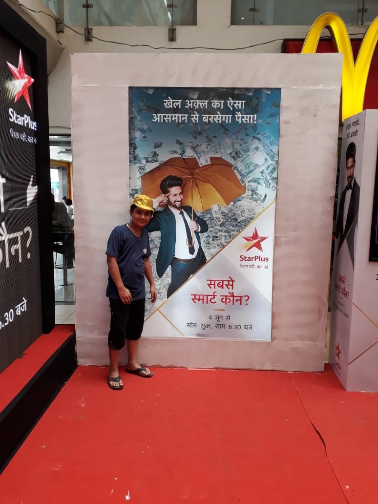 StarPlus's tweet photo. #Varanasi, the hunt for the #SabseSmartKaun has started!
Step into #IPMall and put your #Smartness to test! https://t.co/qP4VjEwtyH