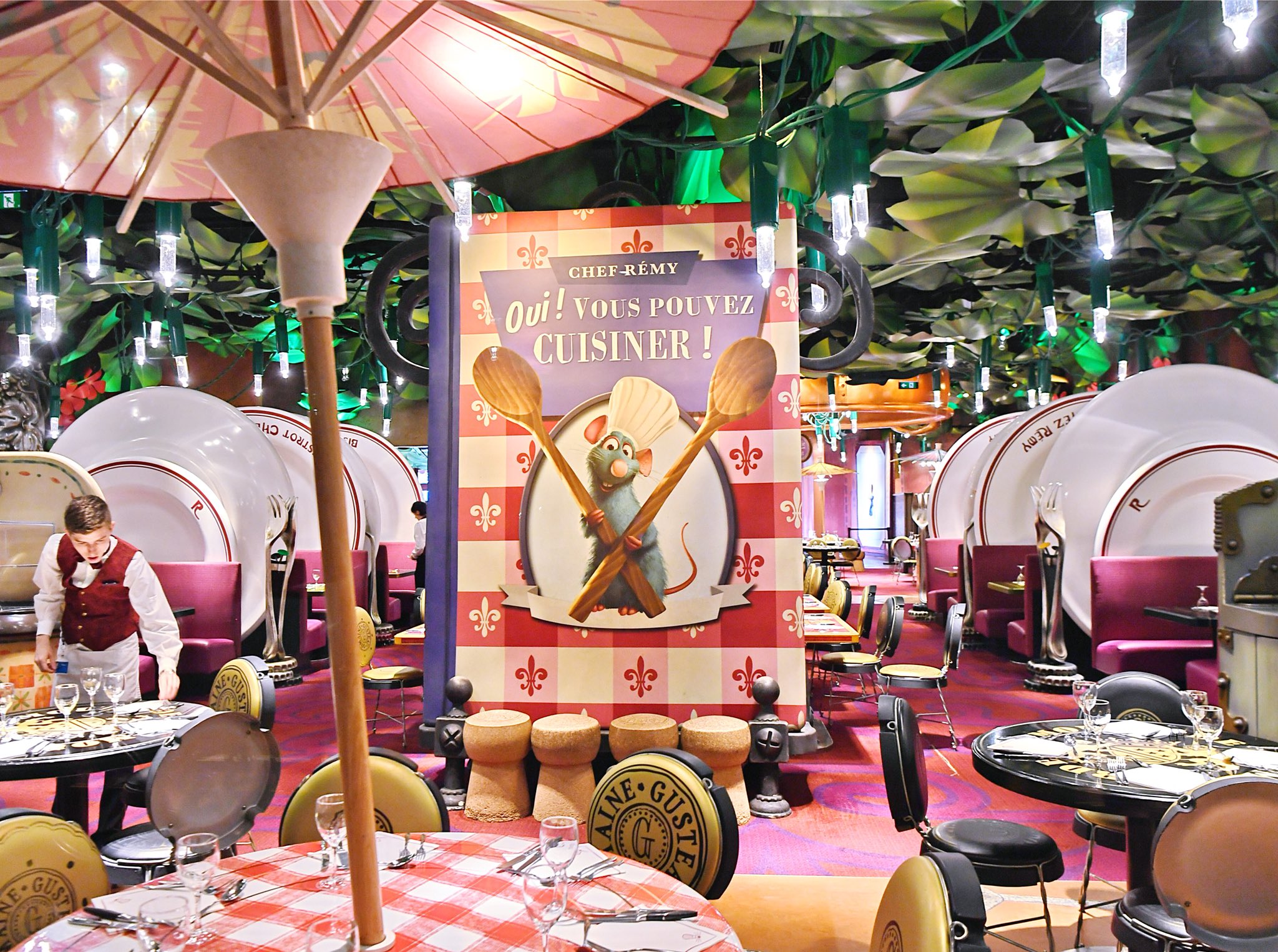 パリディズニー限定】 レミーのおいしいレストラン ポスター パリ