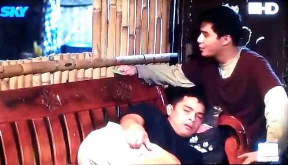 summerpo_'s tweet photo. XDP hurted them but it help fixed and made Romel's relationship with his siblings, father and wife stronger. And it also made him see life in a more positive way
#MMKPersevereOverFear https://t.co/duoxYSC3BI