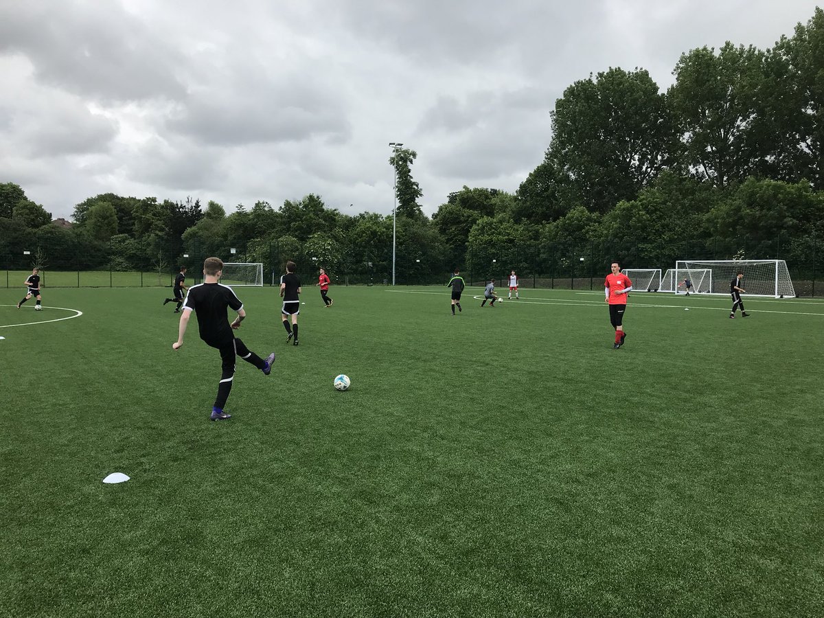Lyetownofficial's tweet photo. There was an excellent turnout for our under 18’s MFYL Trials yesterday morning with some great talent on show.
The future is looking bright.
#LTFCYDC #U18sMFYLtrials
#futurelokingbright #COYF🦅 https://t.co/wrYNpfAmZR
