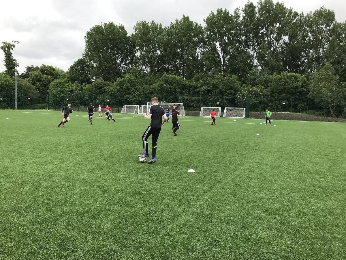 Lyetownofficial's tweet photo. There was an excellent turnout for our under 18’s MFYL Trials yesterday morning with some great talent on show.
The future is looking bright.
#LTFCYDC #U18sMFYLtrials
#futurelokingbright #COYF🦅 https://t.co/wrYNpfAmZR