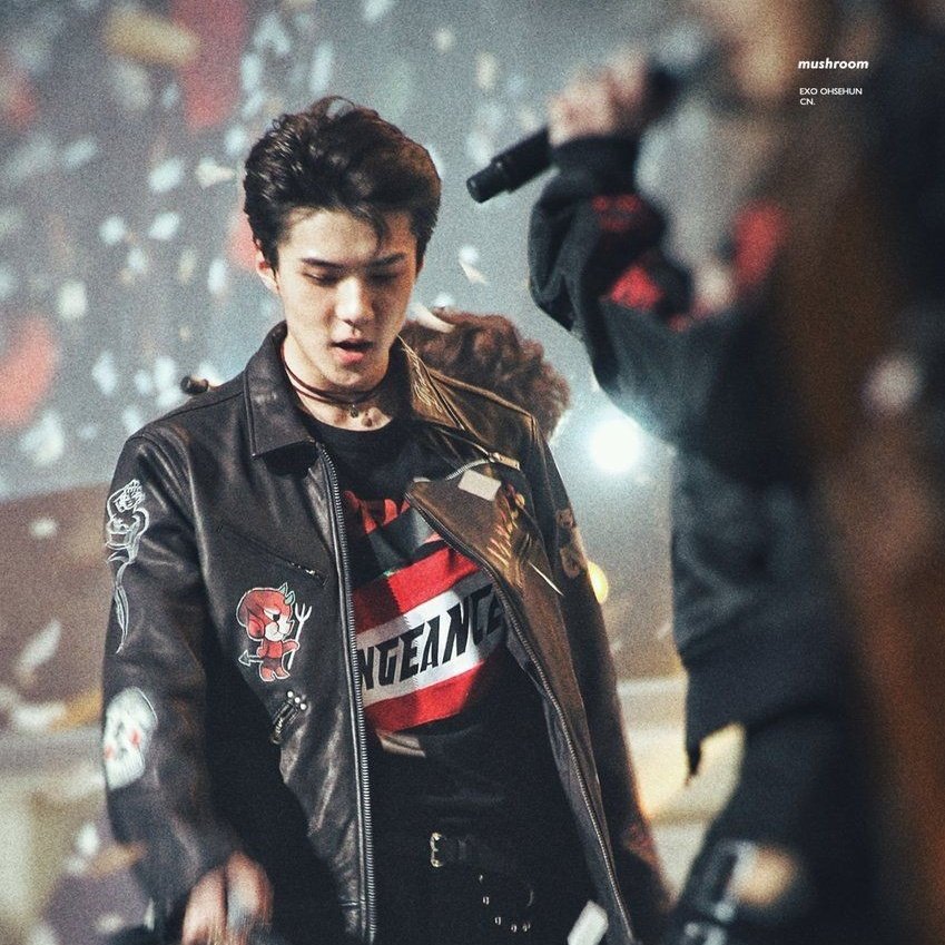 exosesuyeol's tweet photo. Dayuuuuum Sehun 😍💖 @weareoneEXO  #dafBAMA2018EXO  #EXO https://t.co/a80pCje5vz
