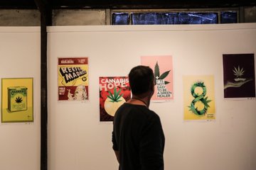 View image on Twitter