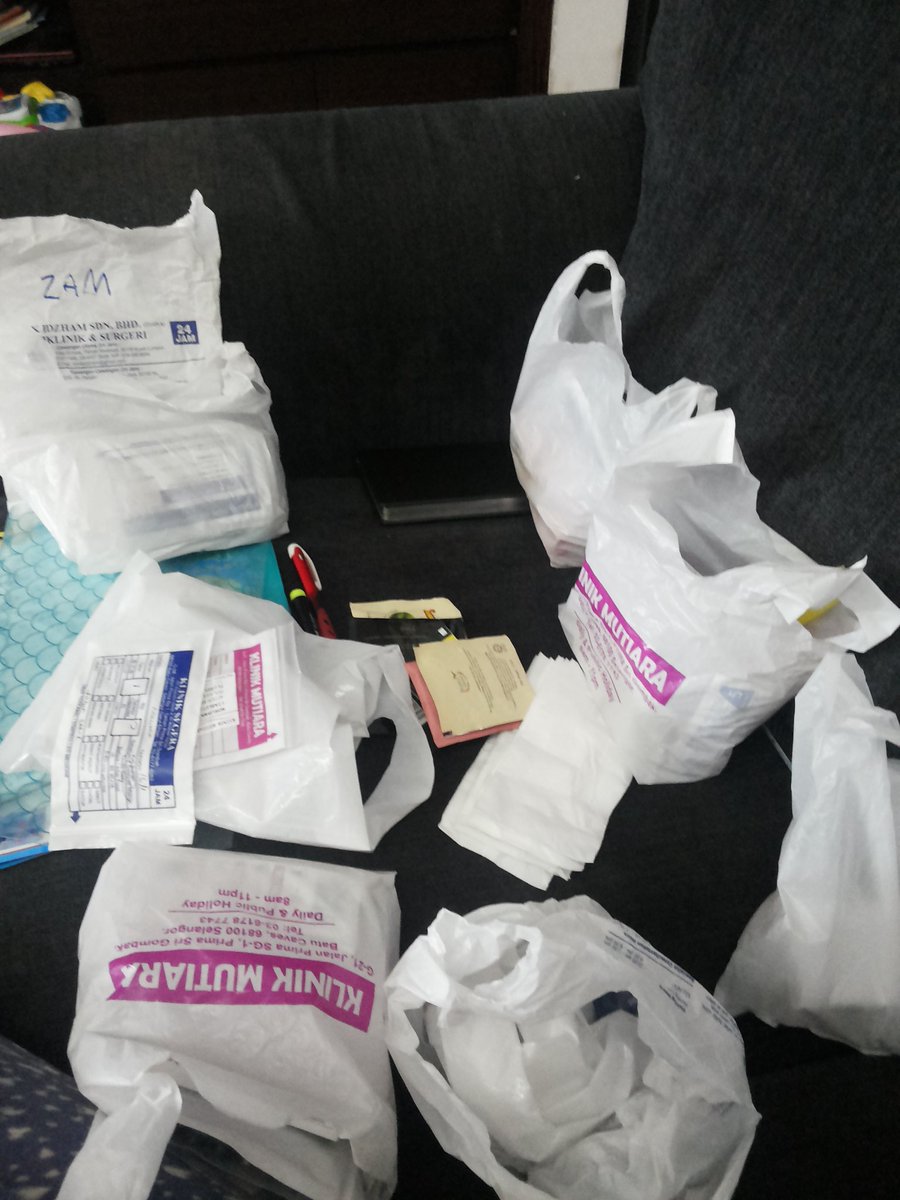 melursam's tweet image. I literally can open a clinic. Dalam pantry got some more. #audittime