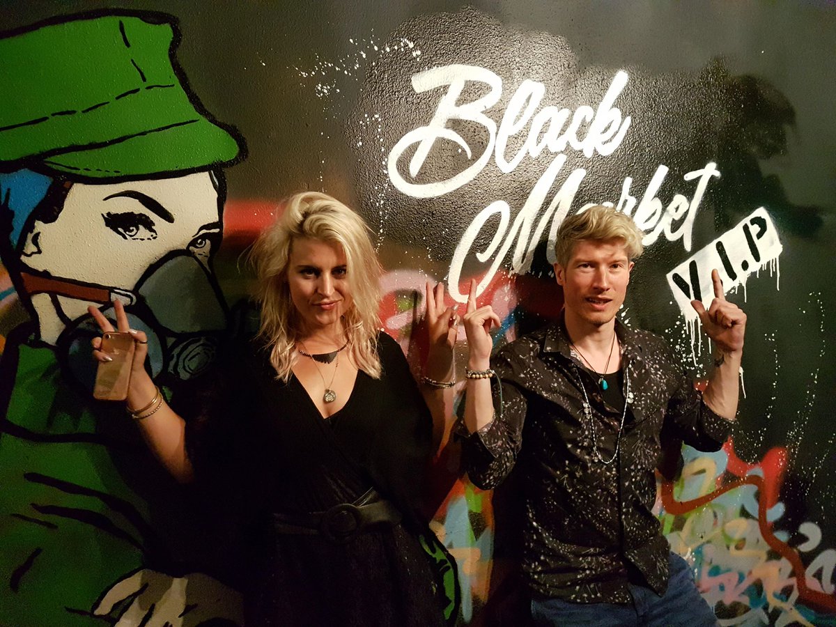 Thanks to all @BlackmarketVIP what a wicked venue, we loved it in Hastings and will be back soon, we're off to rehearsal; weekends don't stop! x