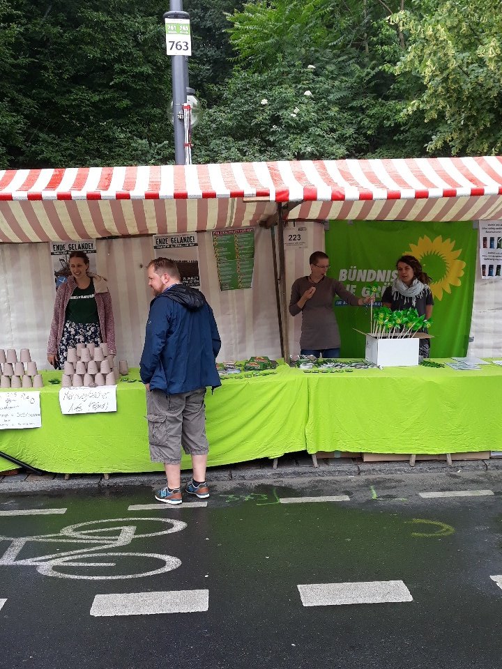 Wir sind startklar gegen Müll. Und gleich kommt die Sonne raus! #Umweltfest  #Fahrradsternfahrt18