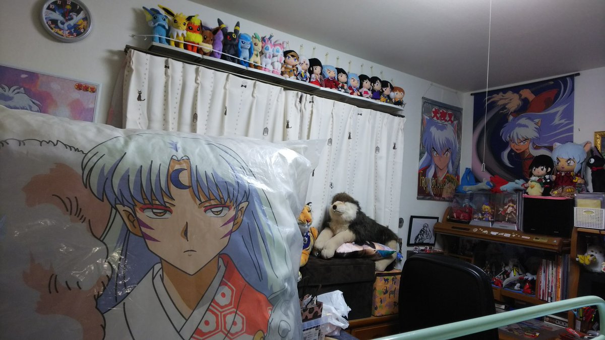 朔夜 やっぱり部屋が一番落ち着く場所 犬夜叉グッズは心の癒し