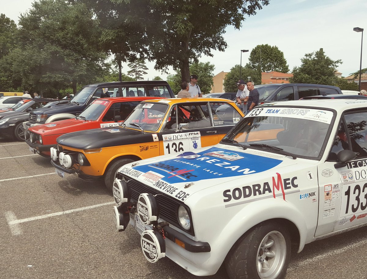 Concurrents, voitures, organization, spécials, et public tout magnifique!!!!
Quel plaisir faire le classement de VHRS au Rally Orange Ventoux classic.
