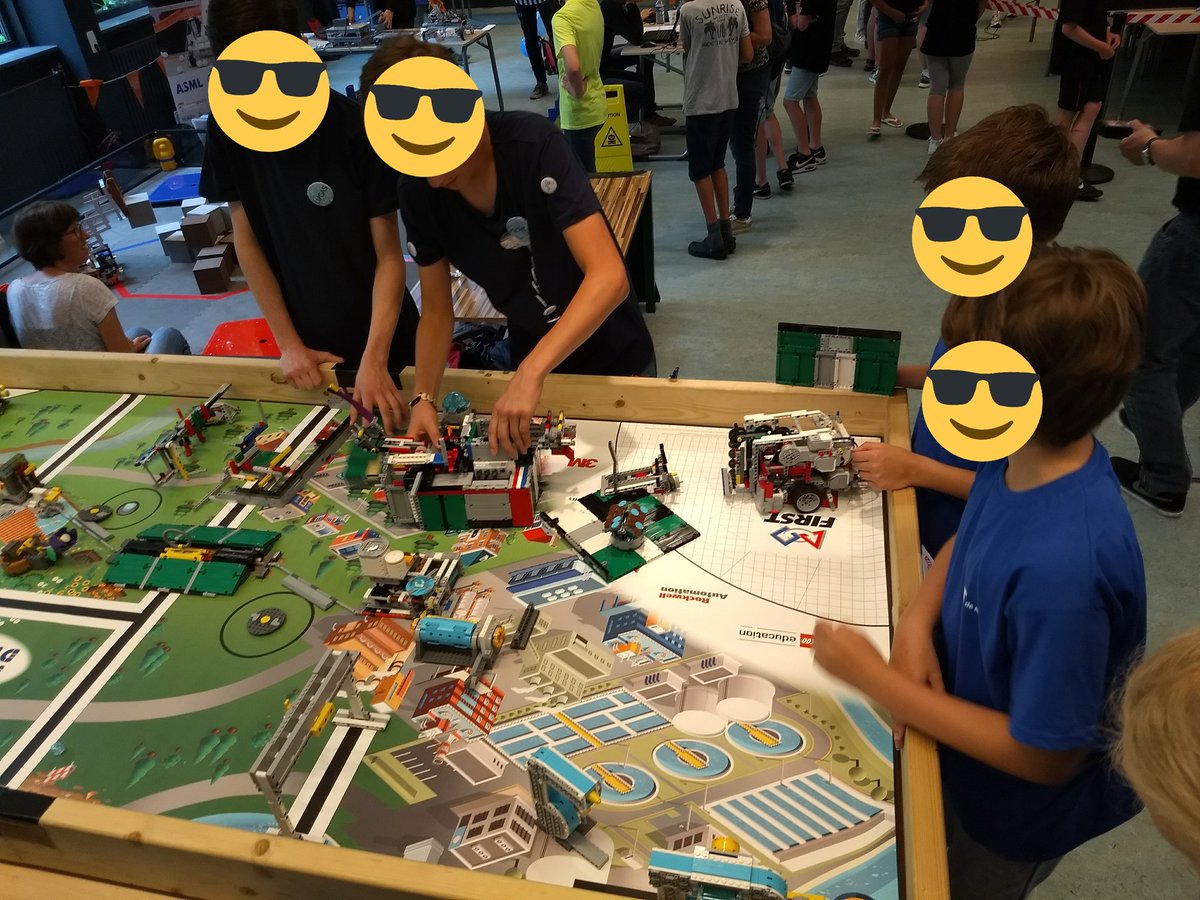 Samenwerken staat centraal bij de off-season FLL!