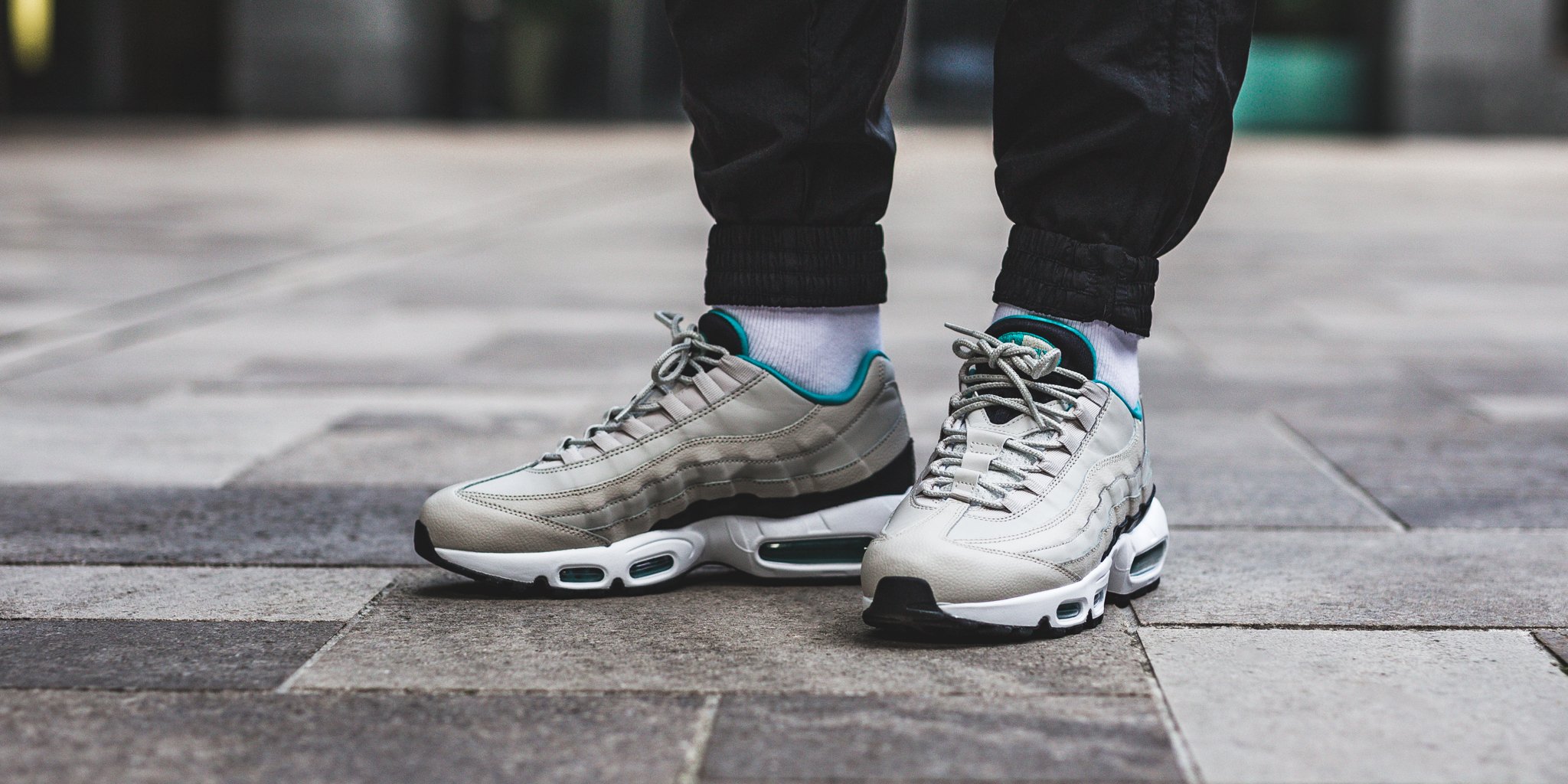 Titolo on Twitter: "Take a look at our latest #sale styles! 💥🔥⚡ Nike Air Max 95 Essential - Light Bone/Sport Get 'em NOW 👉🏻 https://t.co/UZEhrWSmDr #nike #air #max #airmax #airmax95 #95 #