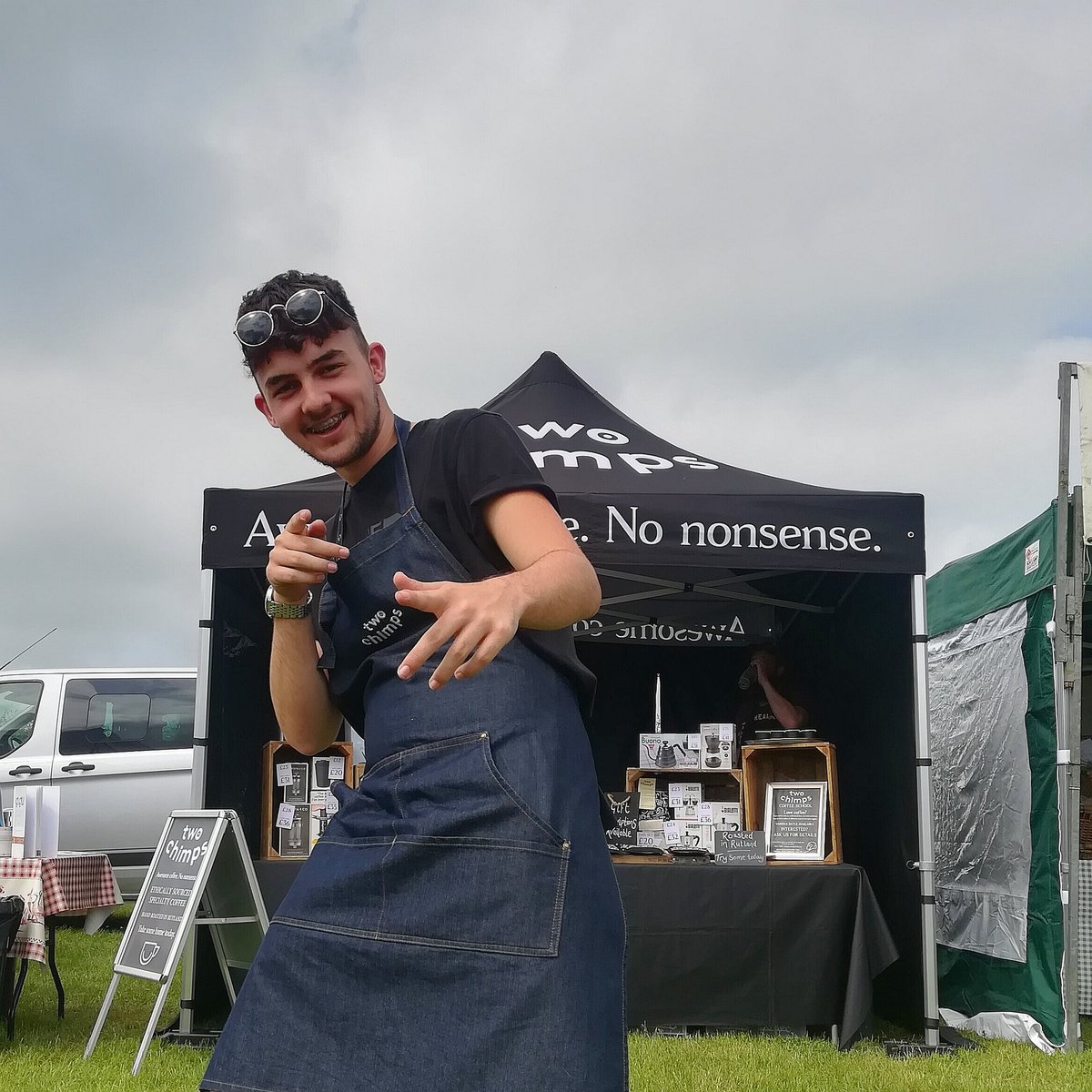 twochimpscoffee's tweet photo. We're at the @RutlandShow today having a #coffeeparty with our new apprentice.... Meet Joe, the newest chimp! #woopwoop #twochimpscoffee #newchimp #jointhetroop #teamwork #lovecoffee #lovelocal #oakham #rutland #RutlandShow https://t.co/ZUjY8ndIYY