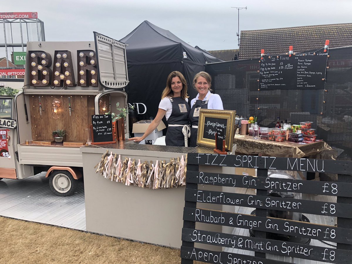 <a href="/AlfieBoe/">Alfie Boe OBE</a> thank you for taking the time to have a chat and photo with us last night. The evening was tremendous! Please do it again in 2019 #fleetwood #fizzbar #barhire    #prosecco #gin #events #eventbar #localtraders #homecomingconcert #proseccovan <a href="/ftfc/">Fleetwood Town Football Club</a>  <a href="/CuffeandTaylor/">Cuffe & Taylor</a>