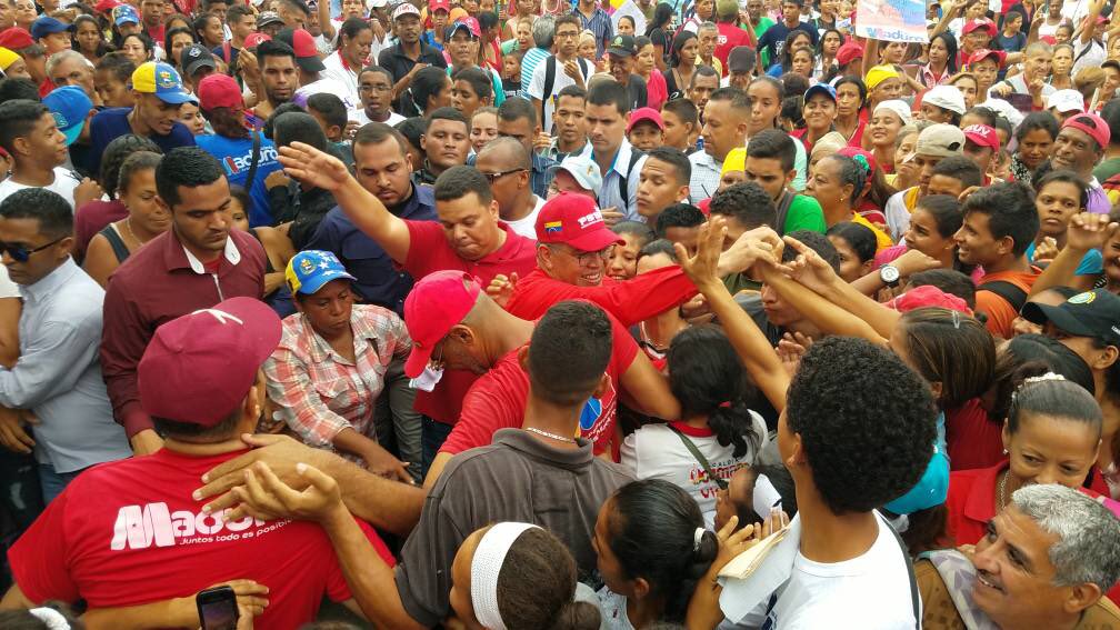 IV CONGRESO DEL PSUV   wp.me/p7rYI8-Ey “El Partido tiene que ejercer su función como “maquinaria electoral”, pero principalmente, como instrumento de transformación de la sociedad, desde los sistemas de dirección y gestión general del país”. Comandante Hugo Chávez Frías.