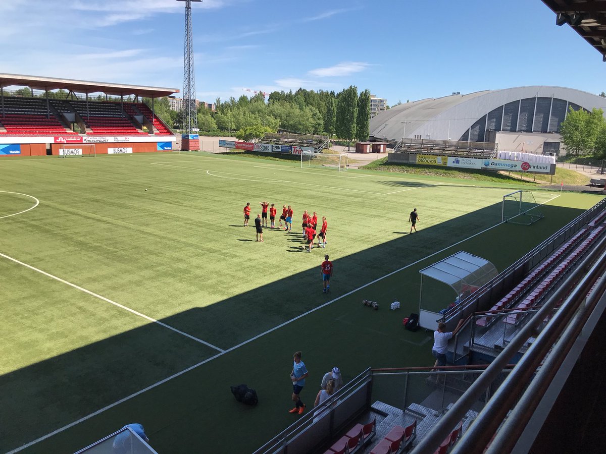 Tunnin päästä kickoff Myrtsin stadikalla vastassa FC Wild. #aluesarja #kelitkohdillaan #vjs