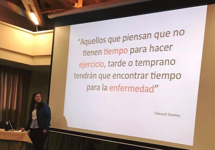 robertobarronpt's tweet photo. Genial frase propuesta por @Sonsohs en una de sus ponencias. Nunca es tarde para cambiar tu estilo de vida, ¿a que esperas? #ejercicio #entrenamiento #Salud https://t.co/Zwml9YBeoE