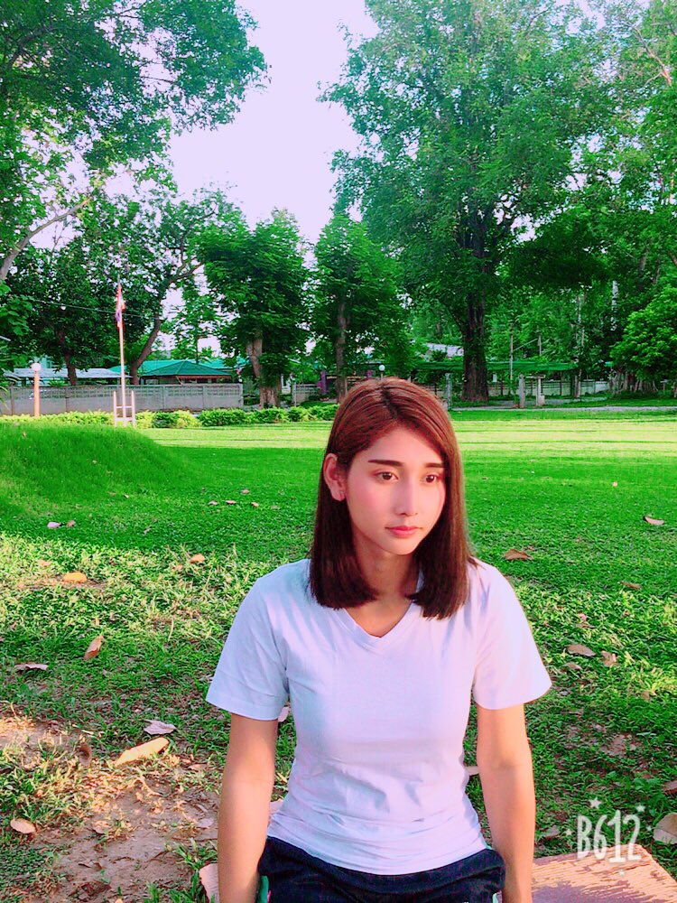 Patchagunzen's tweet photo. คงไม่มีรักแท้สำหรับเรา 😏 https://t.co/GEwziB7CS9