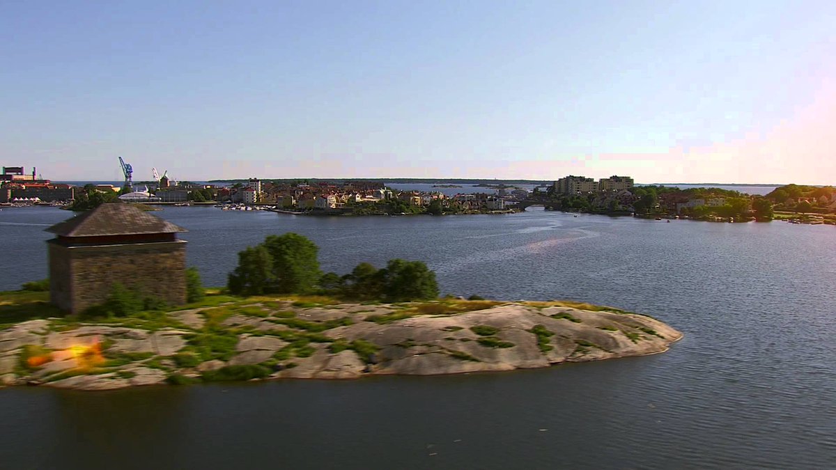 arrivalguides's tweet photo. Hvis du vil nyde Blekinges smukke natur og opleve vidunderlige vandre- og cykelture, så er Karlskrona lige noget for dig! 😍🏞️🛫 
Credits: Visit Karlskrona - Youtube https://t.co/foHuNEy8s0