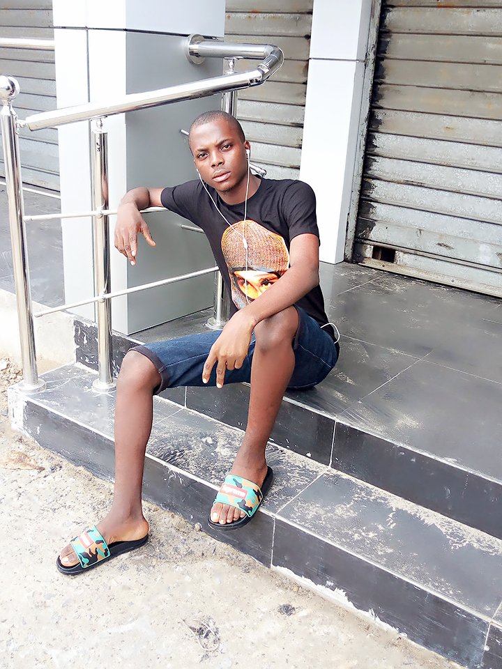 SOTMLIGHTS's tweet image. ✌Two Things Decides The Success In Our Life:
The Way We MANAGE When We Have Nothing In Hand
And The Way We BEHAVE
When We Have Everything In Hand…