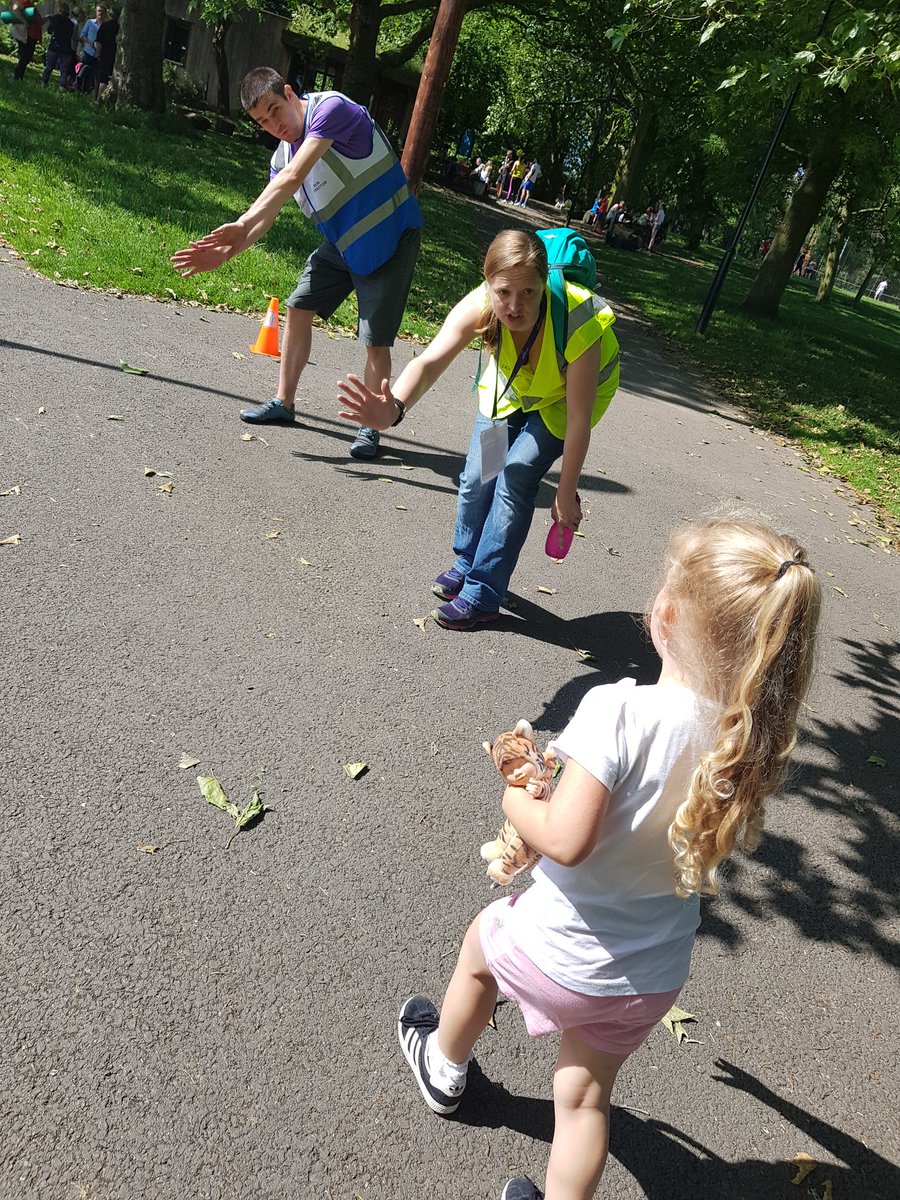 So proud of my little Annabelle! Her first <a href="/HFjuniorparkrun/">Hilly Fields juniors</a> this morning! #parkrun