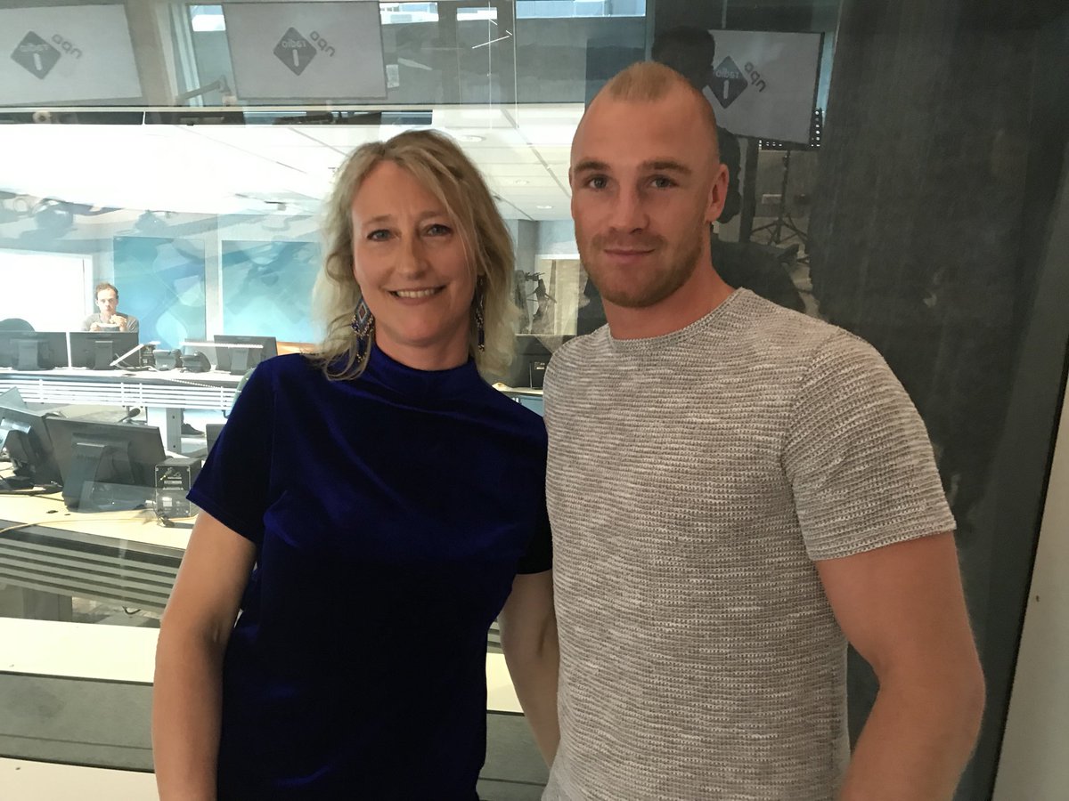 DePerstribune's tweet image. Nu te gast in #DePerstribune: bokser @pmullenberg. Luister mee op nporadio1.nl