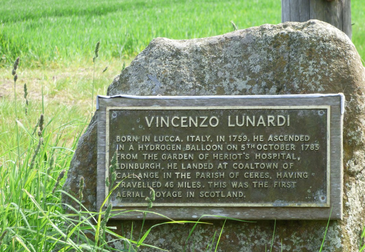 shamblesklutz's tweet image. This weekend I discovered that the 1st flight in Scotland was made by Italian balloonist Vincenzo Lunardi in 1785, and he landed in a field I've passed a million times and I never knew. Until now. I love a random plaque. #firstflight #balloonist #Lunardi #Fife #historylesson