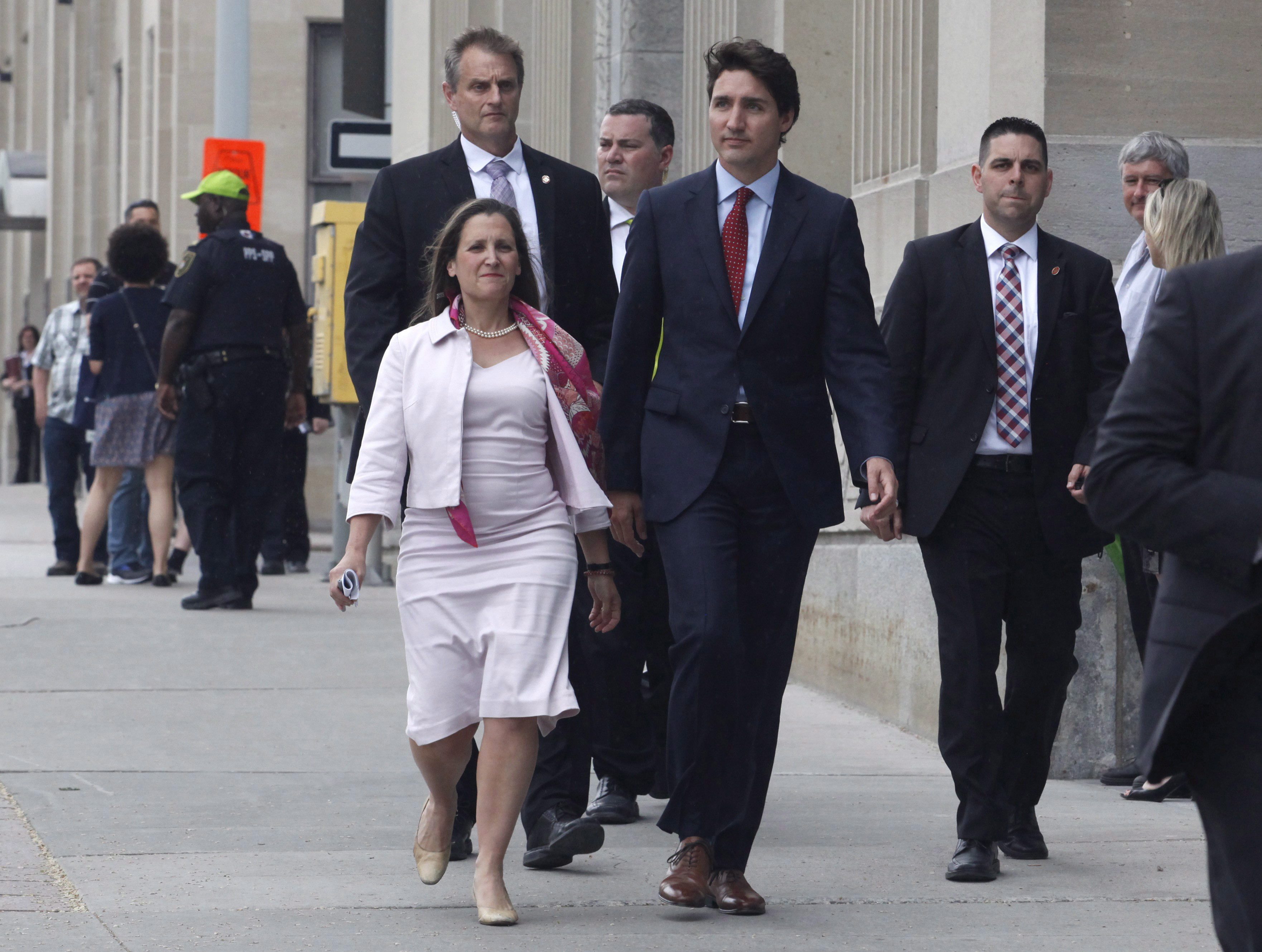 Yahoo Canada News on X: Prime Minister @JustinTrudeau says U.S. tariffs on  Canadian steel and aluminum imports over national security concerns are  insulting   / X