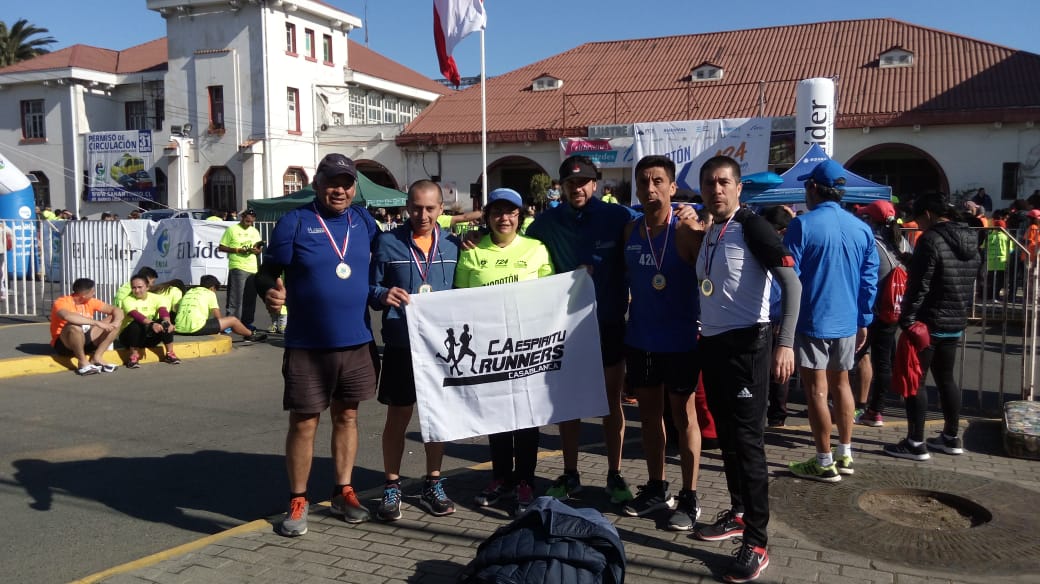 Felicitamos a nuestros representantes de <a href="/EspirituRunners/">Espiritu Runners</a> que participan en la Media Maraton de San Antonio <a href="/Municasablanca/">Municipalidad de Casablanca</a> @DiarioElEspejo 
#6tacorrida2018 #cadaañosomosmas