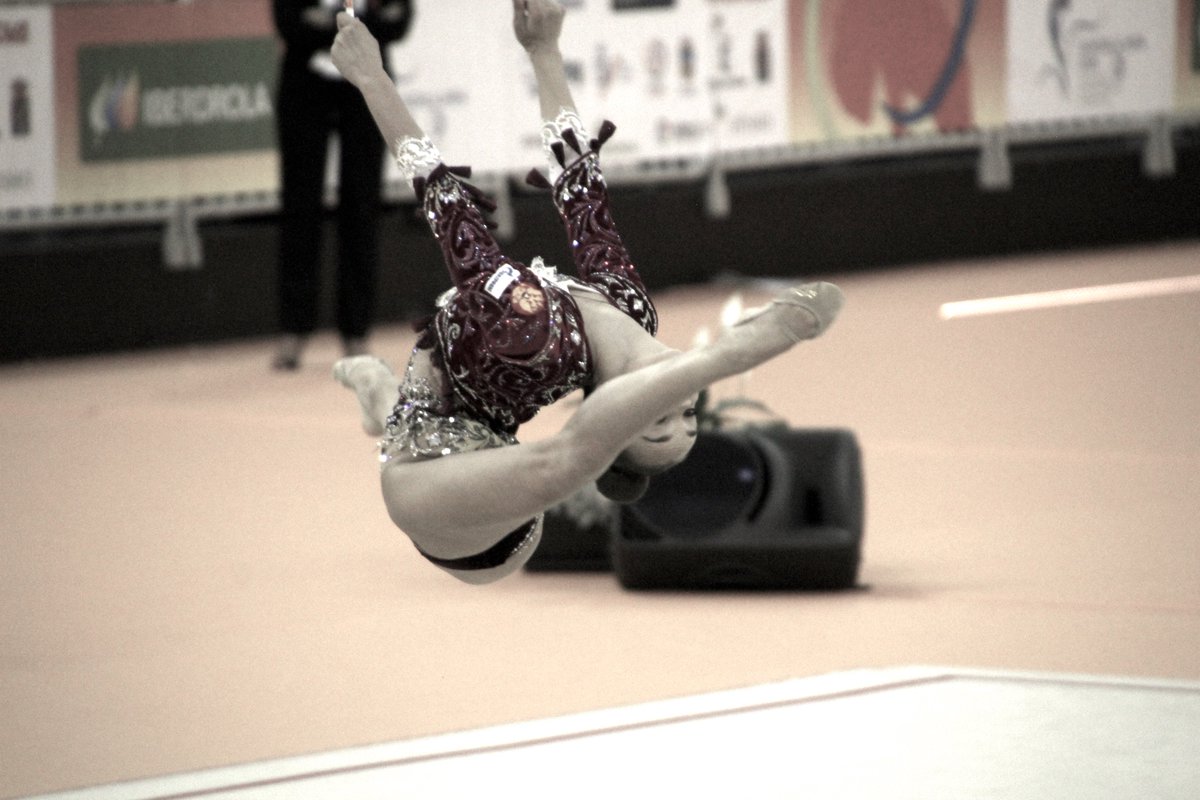 EChKyiv's tweet photo. After two rotations, Arina Averina from Russia continues leading the ranking of group A with 39.600 #EChGuadalajara https://t.co/hdLlVVoWlg