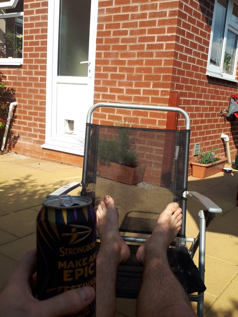 SDougliss's tweet photo. Another 5k in the bank, be rude not 2! #strongyb π»ππ
πββοΈ https://t.co/PTAS3x3f2a