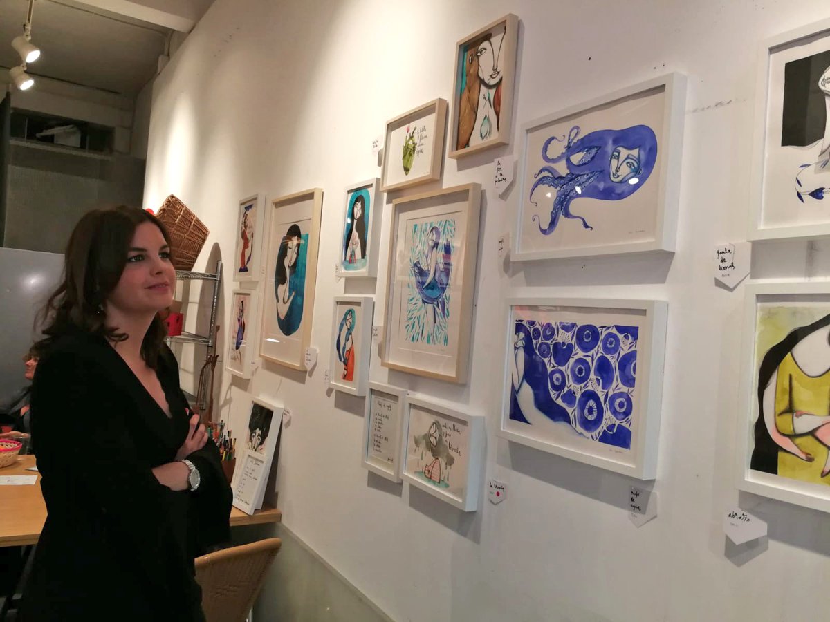 PSOEValencia's tweet photo. 🎨🖼Continuamos visitando talleres y estudios y vibrando con #Russafart junto a Arístides Rosell y la responsable de #cultura de nuestra ejecutiva Gema Contreras .@SanGomezLopez #València https://t.co/XlDhDoYc44
