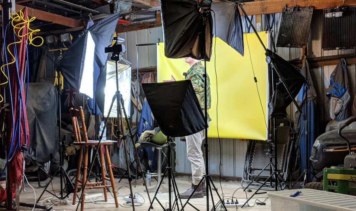 Feature_History's tweet image. Who even needs a studio when you can have a dangerous assortment of wires like me?