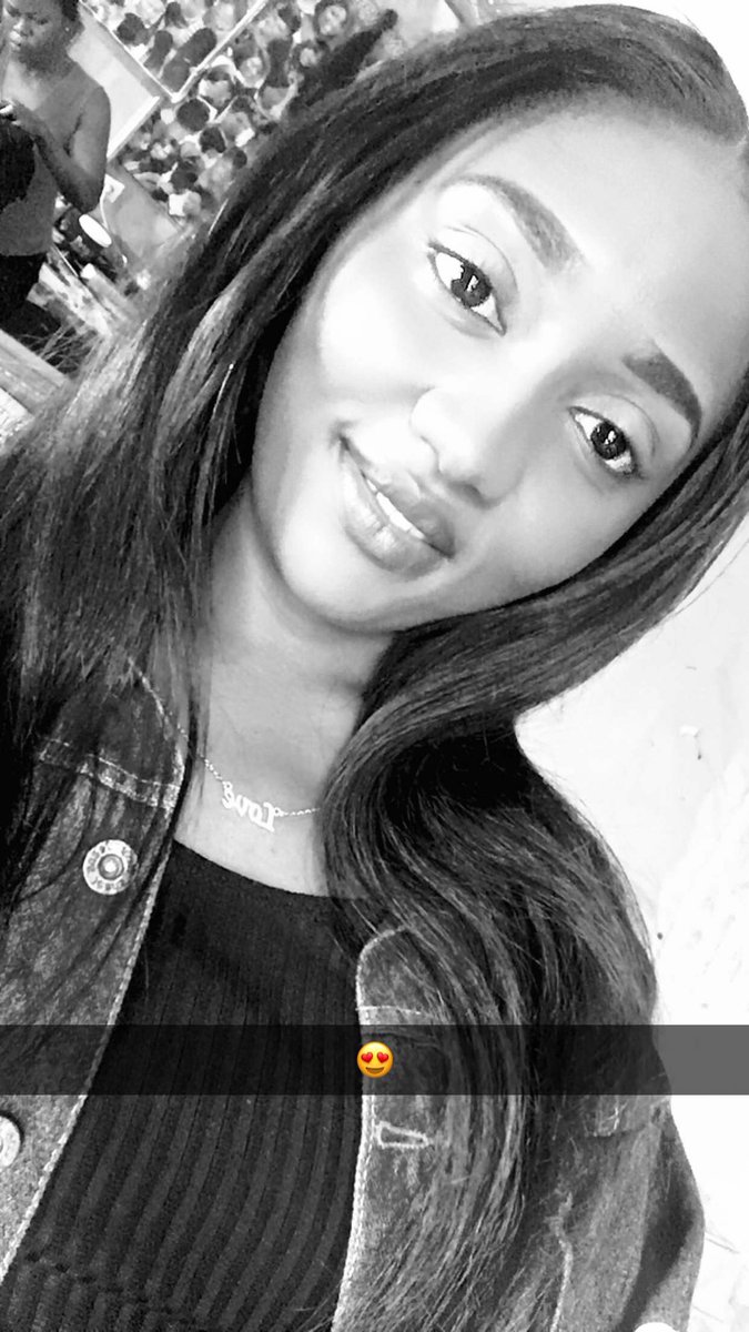 bellatonda's tweet photo. Happy Sunday 😍😍😍 https://t.co/MDNLHfGeLd