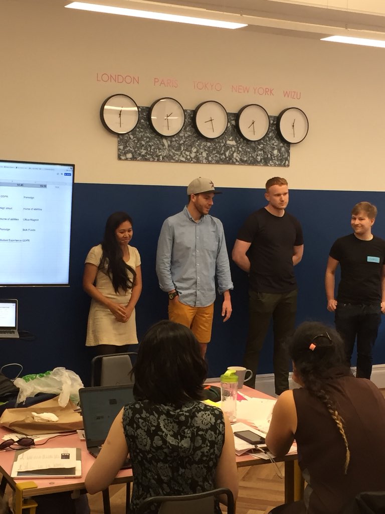 digitalmakershq's tweet photo. Mentoring seasions last day! #swleeds https://t.co/UCJXqsKic5