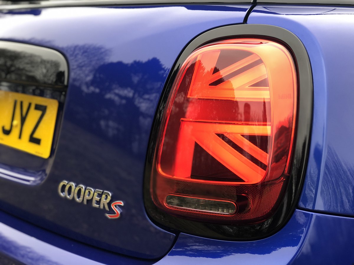 sycamoremini's tweet photo. Stand Out from the Crowd With the Standard Union Jack Rear Lights, We Love Them Here What About You?
∙
∙
∙
∙
#SycamoreMINI #SycamorePeterborough #Peterborough #UnionJackLights
#MINI #MINIUK #MINIoftheDay #MINICooper #MINI3door #MINIConvertible #CooperS https://t.co/nNqCpduyOK
