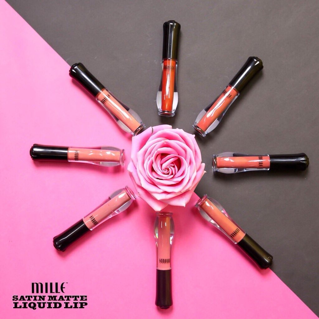 PretzzelReview's tweet photo. #แจก 
ลิปสติกออกใหม่ของ ‘Mille Satin Matte liquid lip’ บอกได้เลยว่าเนื้อดี เม็ดสีแน่น สีสวยทุกสี #millexyoobeauty
#แจกของ 
มีมาแจก 3 รางวัล คนละ 1 แท่ง
กติกา : รี + ฟอล + เมนชั่น สีที่อยากได้มา พร้อมติด #เพรทเซ่ล’รีวิว
ประกาศ 17/06/61 https://t.co/97W84yle0O