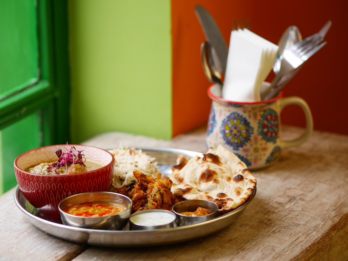 curryleafcaff's tweet photo. Thali time at Kemptown Kitchen (1-4pm). Your choice of curry + daal, pakoras, sambar, naan/paratha bread, rice & chutneys from just £9 #lunchlikeaboss #kemptownkitchen
https://t.co/8NF2s5hO91 https://t.co/5MtrdkDTk9