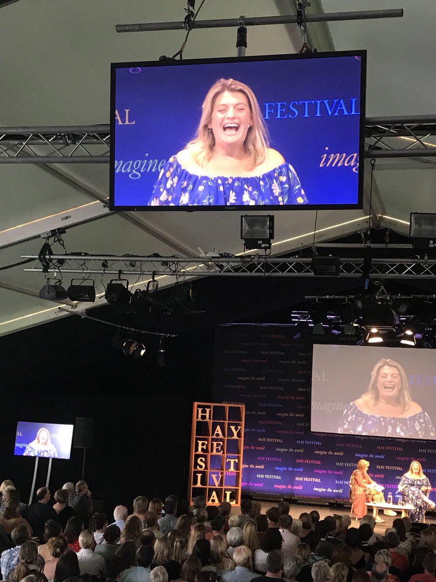 PublicityBooks's tweet image. ‘I looked like a woman out on day release’ the very funny @bryony_gordon on what she looked like when she went on her first ever run @hayfestival #HayFestival2018 #eatdrinkrun 🍰🍷🏃‍♀️