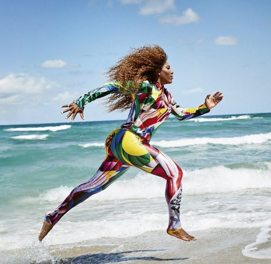 Phatill's tweet photo. Because she takes the coolest photos, I'll leave this here.

#SerenaWilliams https://t.co/tjr9S3fHJx
