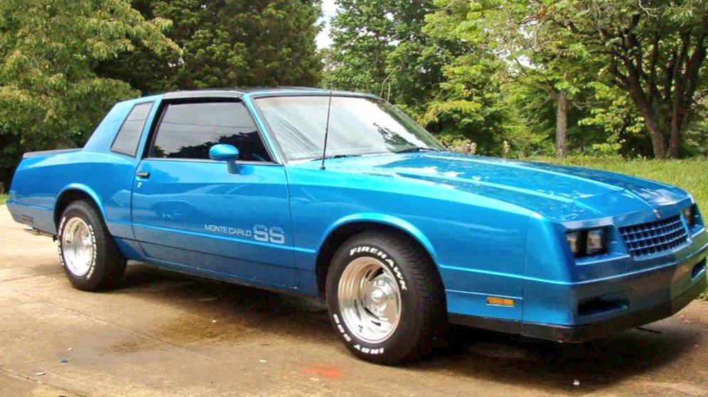 kmandei3's tweet photo. This #Chevrolet Monte 💎 Carlo SS is scheduled to participate in 🎱 #SundayFunday events!! 👇 https://t.co/DhkcPp4XWh