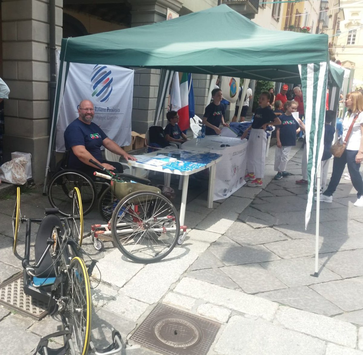_MissBrown_'s tweet photo. Il #ComitatoParalimpico del #Piemonte presente alla #GiornataNazionaledelloSport di #Biella con il Delegato Provinciale Roberto Toso https://t.co/RkoM6JJVLt