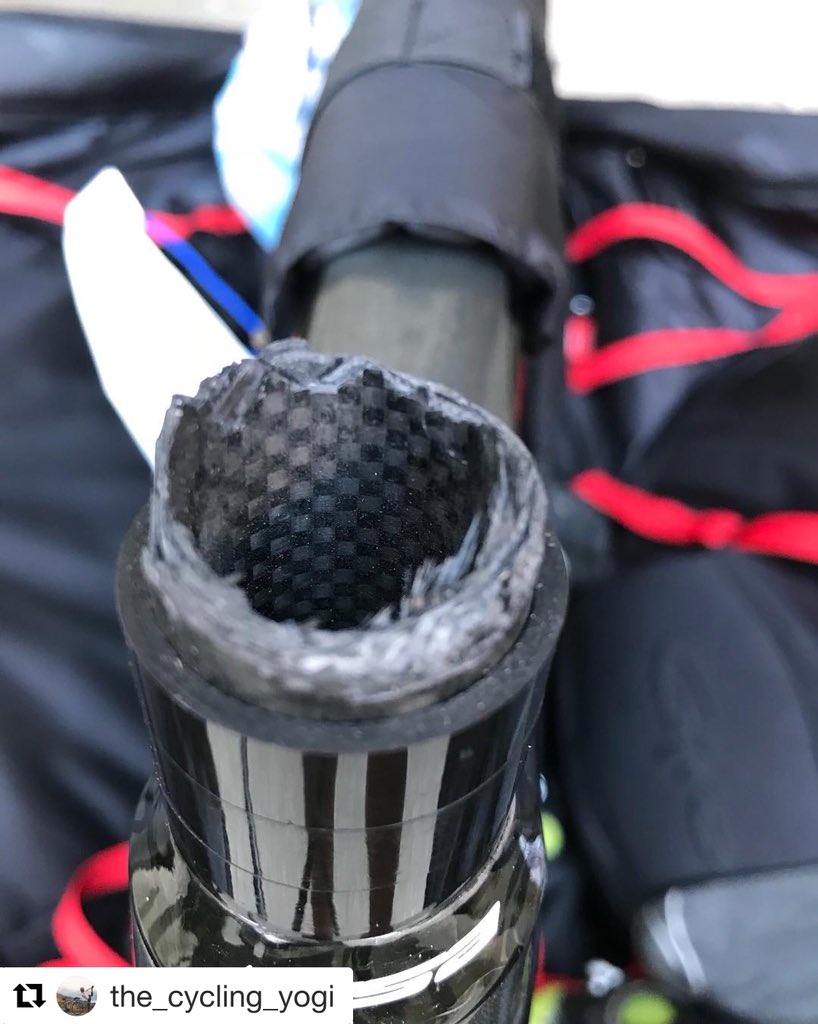 lifecycol's tweet photo. I paid @easyJet @easyJet_press @easyJetNews to transport my £4000 Trek bike back from Geneva. 
Arrived 3 days late in this condition, unrepairable! They’ve offered me £1198.86 for a new one! 
I’m doing a ride in 3 weeks raising money for disabled children - no bike 😢 Outrageous https://t.co/cHzb49W2z9