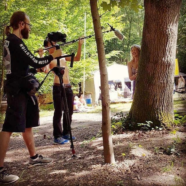 typeopositiveme's tweet photo. Interviewing @emmaartyoga at the magical @rawfestuk last year. Who's coming this year? 🌲🎬🌳🤸🌱📹 #rawfest #rawfestuk #rawveganfestival #rawvegan #veganrevolution #veganevolution #vegan #yoga #plantstrong #plantbased #behindthescenes #videoproduction… https://t.co/q0JEnZMroe https://t.co/6TrM5YxqXS