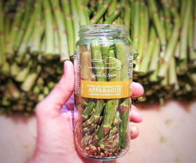 We've gotten a lot of FRESH ONTARIO ASPARAGUS into jars this asparagus season. Come pick some up today <a href="/lesliemarket/">Leslieville Market</a> and @distillerysundaymarket. We've also got some SPICY PICKLED ASPARAGUS too!

#local #ontario #asparagus #pickled ift.tt/2HeAJvN
